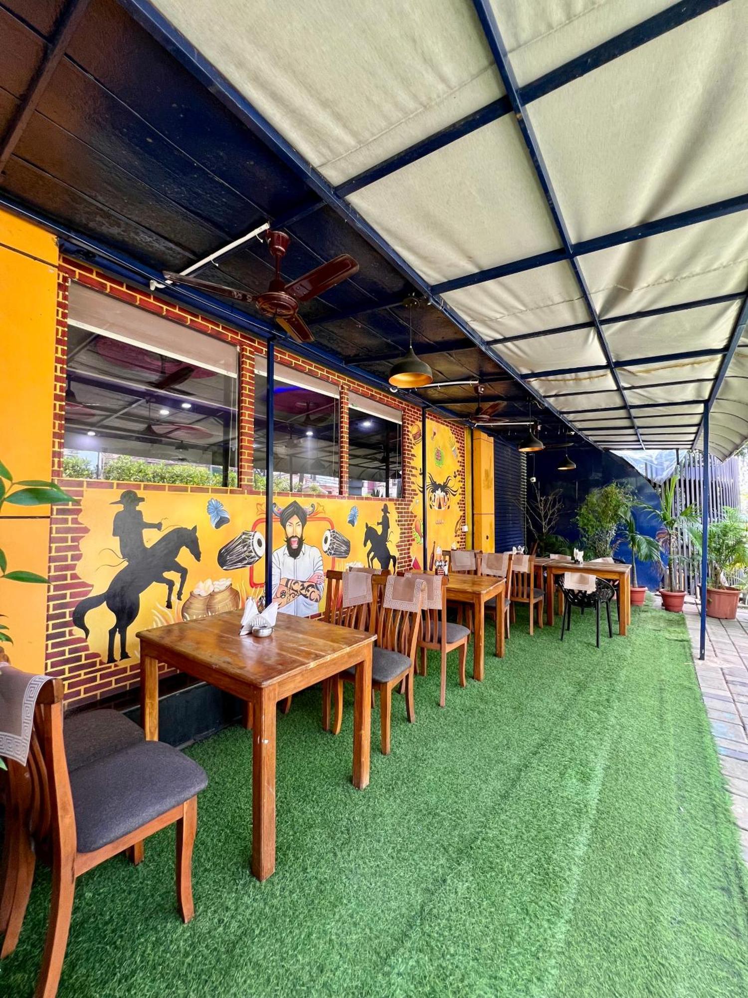Hotel Ratna Sagar Manipal Esterno foto