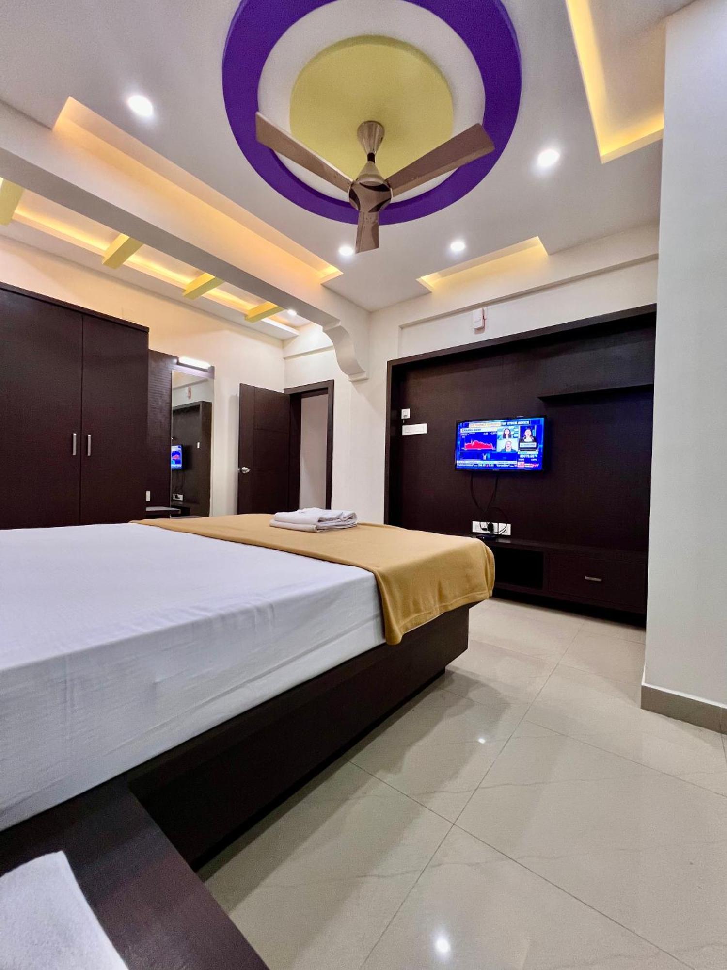 Hotel Ratna Sagar Manipal Esterno foto