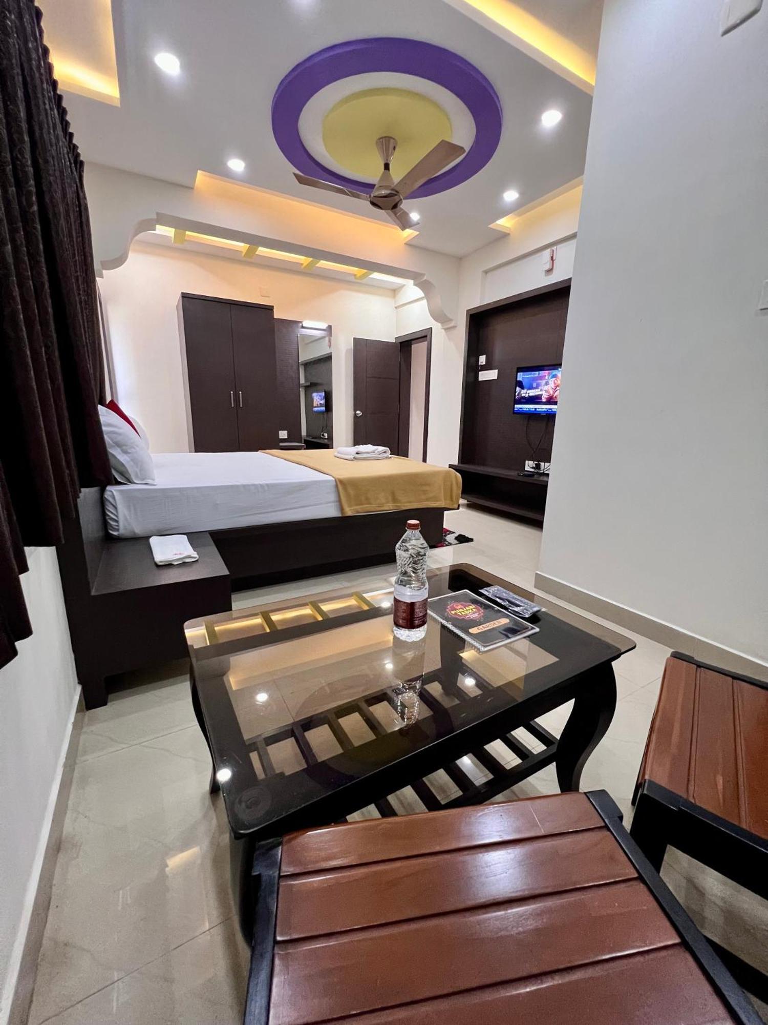 Hotel Ratna Sagar Manipal Esterno foto